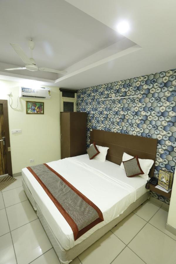Airport Hotel Edge Home Stay New Delhi Eksteriør billede